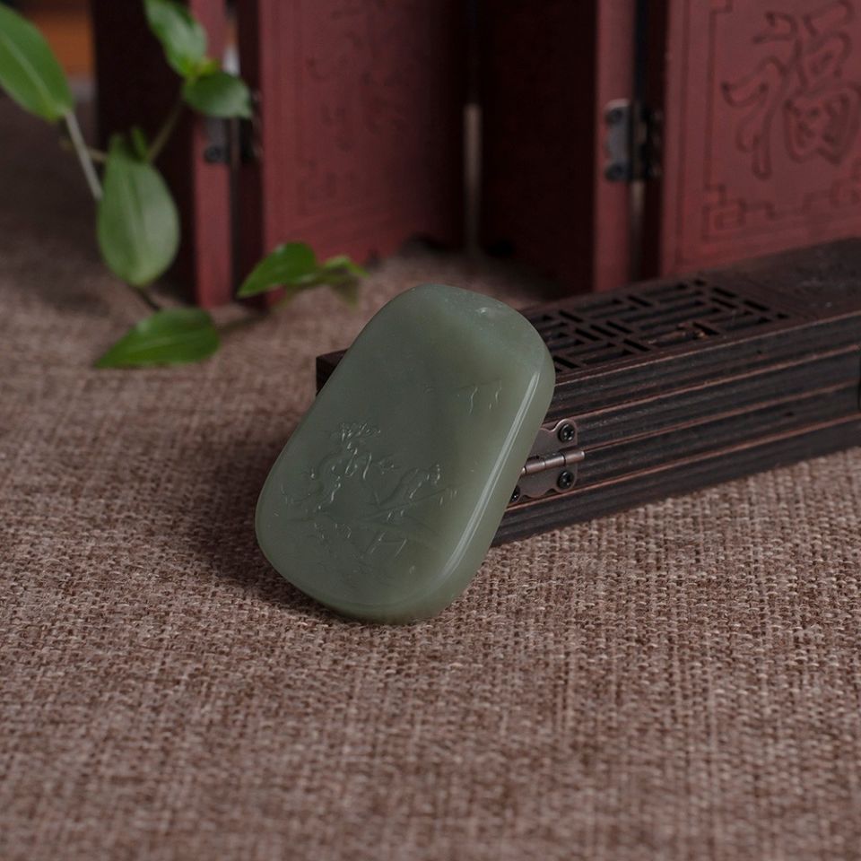 太阳成官网-白翌骅做客《时尚咖咖咖》,优雅绅士男人味十足(图2) 太阳成集团tyc