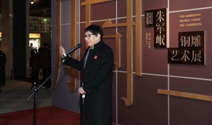 贝加尔湖水位下降至456米 已低于最低水位线11厘米【太阳集团tyc】(图2) 太阳成官网