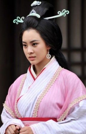 宋轶出席盛典 冰淇淋绿长裙登上热搜【太阳成集团tyc】(图3) 太阳集团tyc