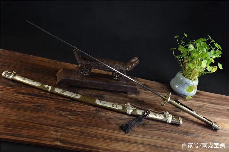 网曝赵丽颖和吴磊要合作新剧 差12岁能有CP感吗【太阳成集团tyc】(图1) 太阳成集团tyc