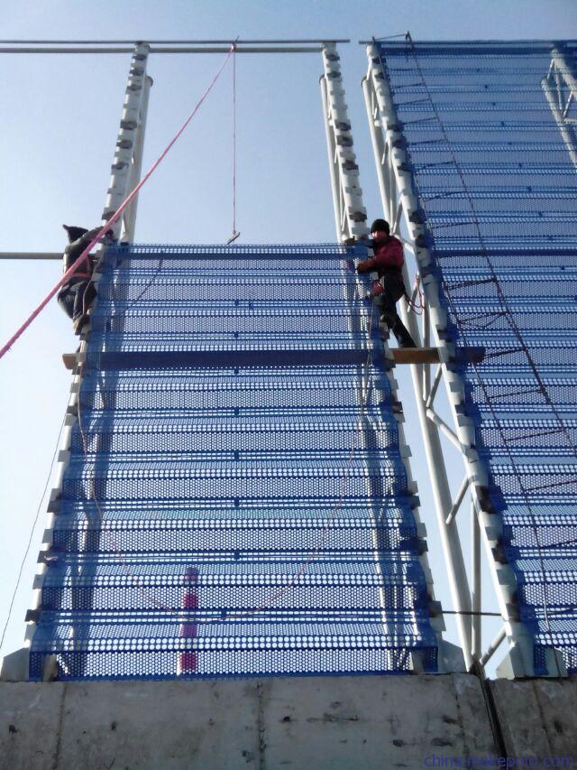 豪华车市场今年将迎新车战 奔驰宣布投放12款新车-太阳成官网(图1) 太阳成集团tyc